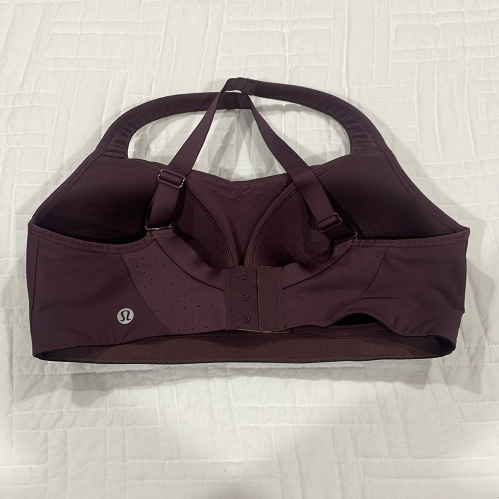 Lululemon Medium/High Impact Sports Bra 💪🏻 - Picture 2 of 5
